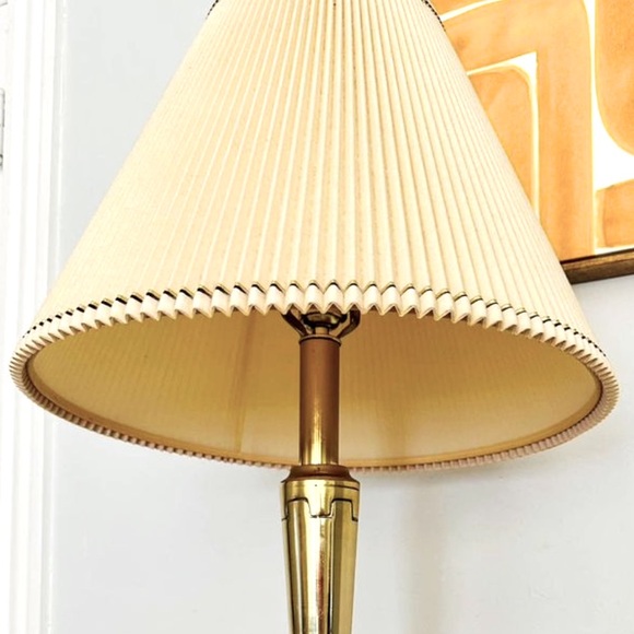Vintage pleated lamp shade, metallic gold and black trim effect. - Picture 1 of 11